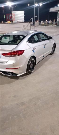 هیوندای ئەلەنترا
